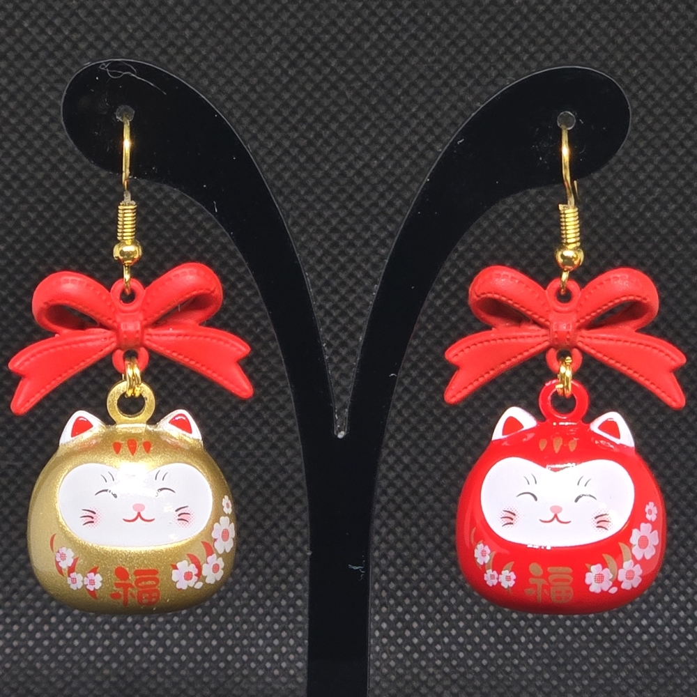 Lucky Cat Earrings with Red Bows